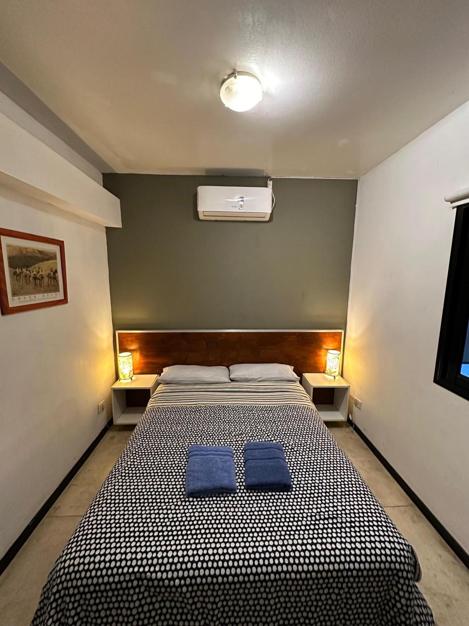 Hostel Carlos Gardel بوينس آيرس المظهر الخارجي الصورة
