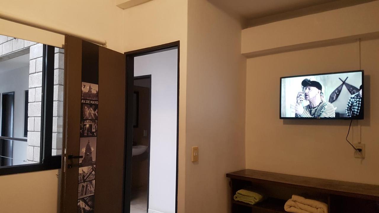 Hostel Carlos Gardel بوينس آيرس المظهر الخارجي الصورة